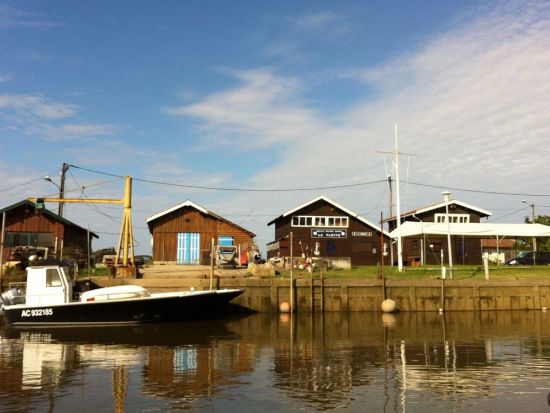 ピラ砂丘とアルカッション散策　ボルドー・グラーヴ地区のシャトー訪問あり＜試飲付／日本語ドライバー／ボルドー発着＞