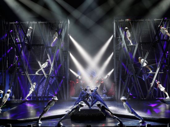 『マイケル・ジャクソン　ワン』シルク・ドゥ・ソレイユ　チケット予約