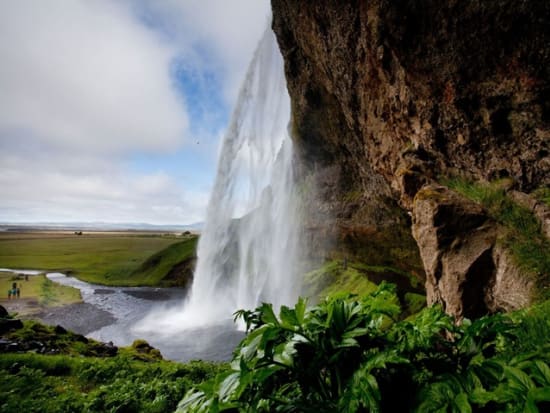 スコゥガフォスの滝 アイスランド南部 アイスランドの観光 オプショナルツアー専門 Veltra ベルトラ