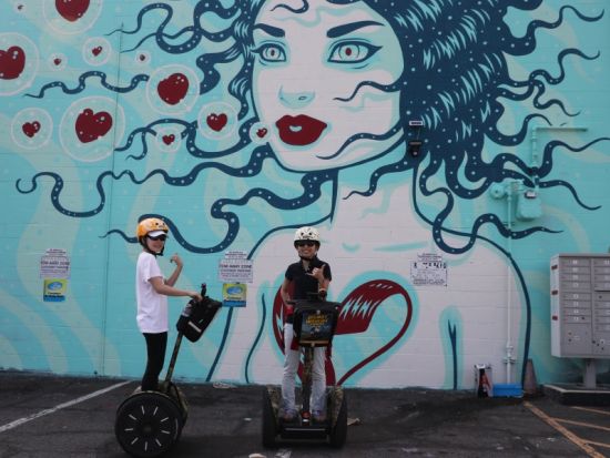 セグウェイ　ホノルル市内をセグウェイで駆け抜ける！人気のマジックアイランド、カカアコ、ダウンタウン、ダイヤモンドヘッドなど選べるコース＜送迎オプションあり＞