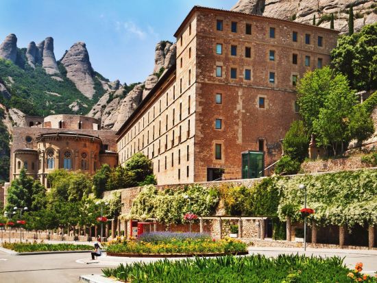 モンセラット 半日観光ツアー ＜列車利用／午前／日本語／バルセロナ発＞