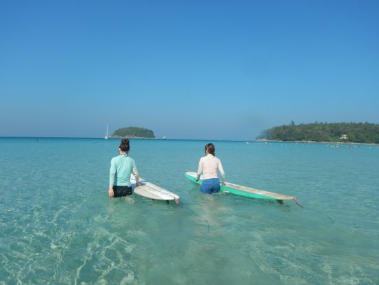 サーフィンスクール in カタビーチ周辺＜日本語／半日／ホテル送迎付き＞ by常夏屋