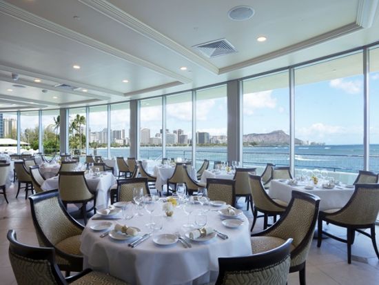 レストラン「53バイ・ザ・シー」　シェフこだわり食材のコースディナー＆タンタラスの丘夜景観賞ツアー＜夕食＞