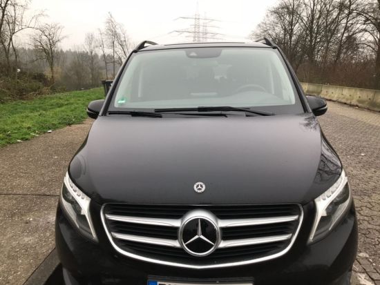 【空港送迎】デュッセルドルフ空港 ⇔ デュッセルドルフ市内 ＜貸切／英語ドライバー＞