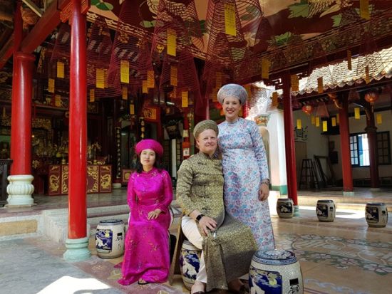 ホイアン市内観光ツアー　アオザイレンタル＆シクロ乗車付き ＜英語ガイド／ホイアン発＞