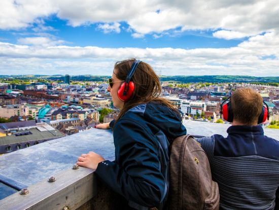 南アイルランド日帰りツアー　伝説の残るブラーニー城＆ロック・オブ・カシェル＆反乱の都市コーク ＜英語ドライバーガイド／ダブリン発＞