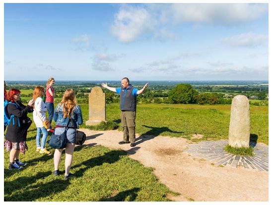 ボイン渓谷日帰りツアー　タラの丘＆トリム城＆ラフクルーの墓地 ＜英語ドライバーガイド／ダブリン発＞