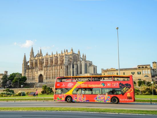 palma cathedral majorca spain hop on hop off