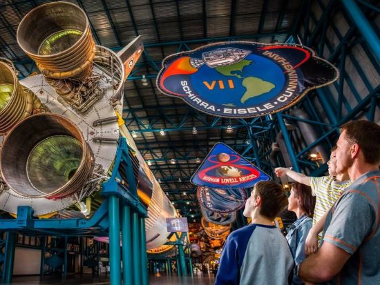 ケネディ宇宙センター1日ツアー　宇宙飛行士との会話体験付き ＜入場チケット付き／昼食付き／英語ガイド＞