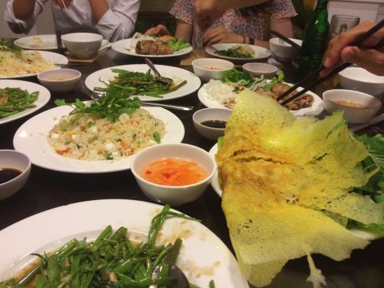 メコン川クルーズ＆ホーチミン市内観光ツアー　ベトナム料理レストラン「ニャーハンゴン」のディナー付きプランあり ＜貸切／終日／往復送迎／日本語ガイド＞