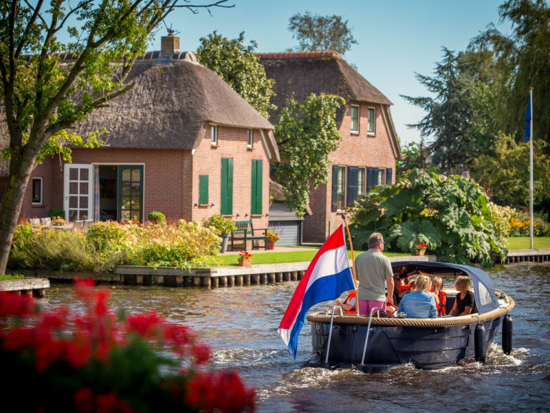 Giethoorn Full Day Sightseeing Tour from Amsterdam tours, activities ...