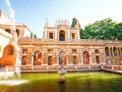 Royal Alcazar_shutterstock_135727262