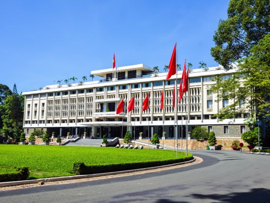 ホーチミン市内観光　貸切チャーター　現地視察や工場見学などビジネス利用も可能  ＜4～8時間／日本語ガイド＞