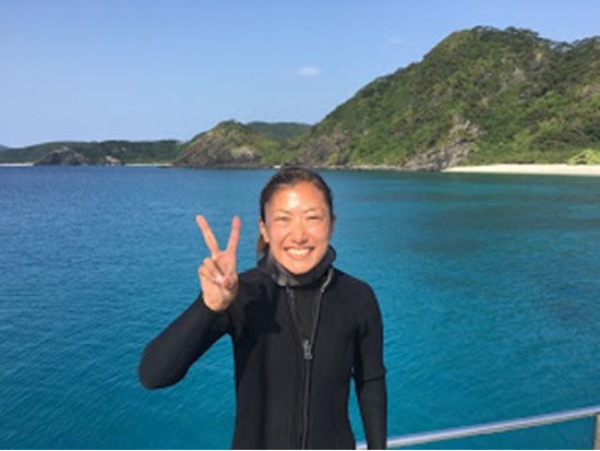 慶良間ファンダイビング　初心者やお一人での参加もOK！トイレ、シャワー完備の大型高速クルーザー＆水中写真無料＜1日／2～3ダイブ／那覇発＞