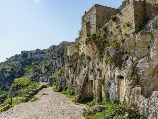 列車で行く 世界遺産の町アルベロベッロまたはマテーラ日帰り観光ツアー 宿泊プランあり＜貸切／ローマ発＞by Max Harvest