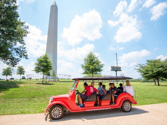 USA_Washington DC_Sightseeing Tour by Red Roadster