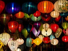 Vietnam_Danang_lantern_shutterstock_134396723