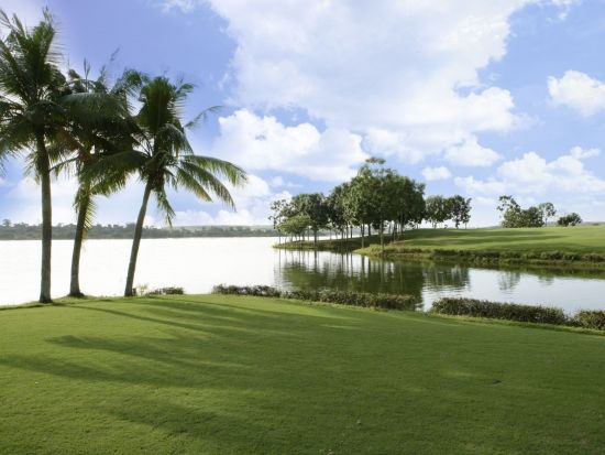 ドンナイ・ゴルフリゾート ゴルフ好きにおすすめ！フットマッサージ＆選べる夕食付きまるごとプランあり＜送迎付き／日本語ガイド＞