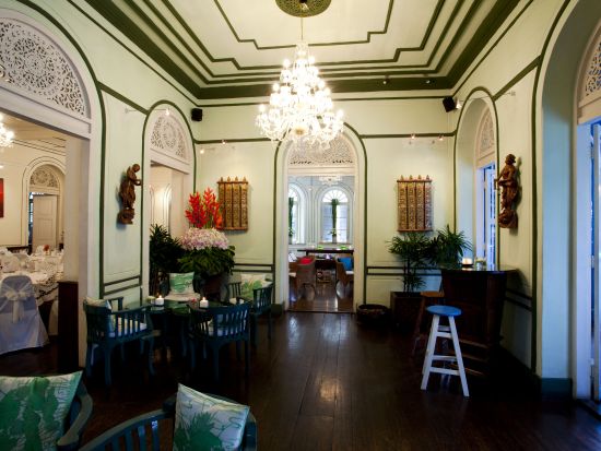 ブルーエレファント「Blue Elephant」食事券＆事前予約サービス  有名タイレストラン＜BTSスラサック駅徒歩１分＞