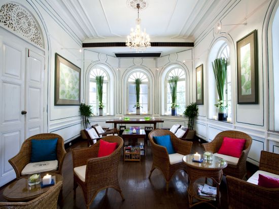 ブルーエレファント「Blue Elephant」食事券＆事前予約サービス  有名タイレストラン＜BTSスラサック駅徒歩１分＞