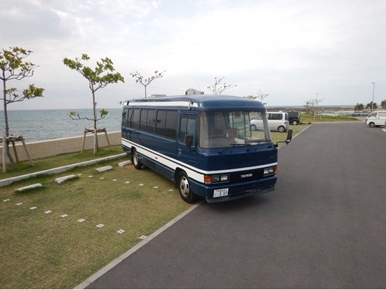 青の洞窟+サンゴ礁体験ダイビングツアー　ワクワク感満載のキャンピングカーで行く人気3ポイントを1日で遊び尽くそう＜1日／市街地送迎付／ランチ付／石垣島発＞