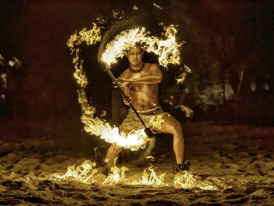 サンセットビーチBBQディナーショー 食事券＆事前予約サービス　大迫力のファイヤーダンス＜ホテルニッコー／食べ放題＋飲み放題プランあり／送迎サービスあり＞