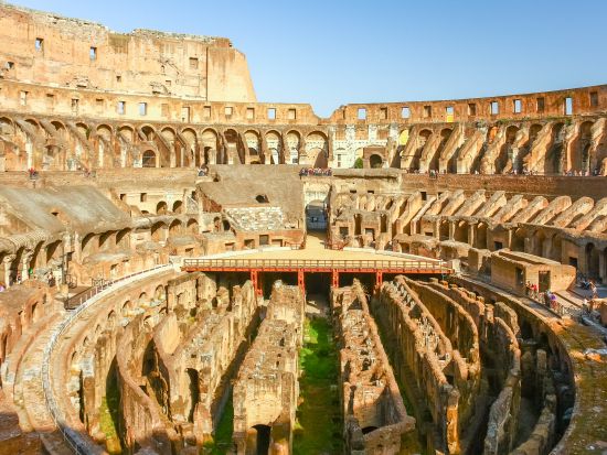 ヴァチカン美術館＋コロッセオ入場＋名所観光　人気王道スポットを巡るローマ1日観光＜貸切／日本語ガイド／専用車／昼食付き＞by Mybus