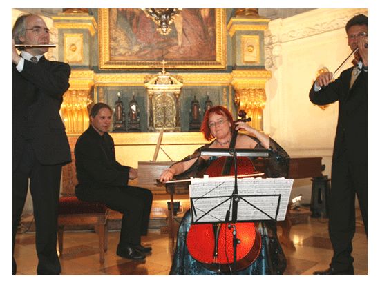 レジデンツ宮殿 礼拝堂コンサート＆ディナー ＜ミュンヘン発＞