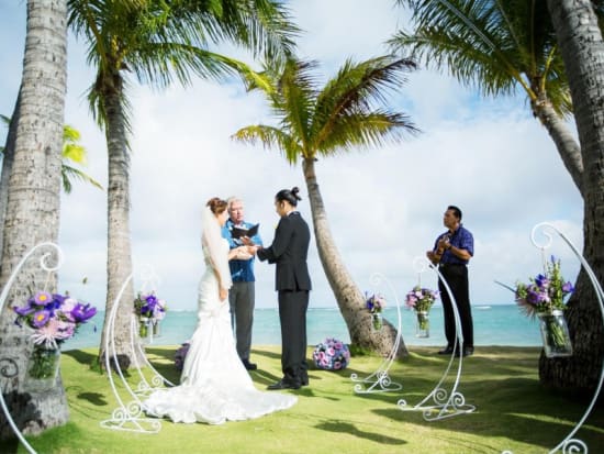 Aloha Hawaii Beach Wedding Ceremony At Ala Moana Kapiolani Or