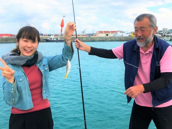 港釣りツアー 島人から教わるのんびり釣り体験 初心者・子どもにもおすすめ＜釣具一式レンタル付／伊良部島＞
