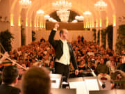 Schoenbrunn_Palace_concert_orchestra
