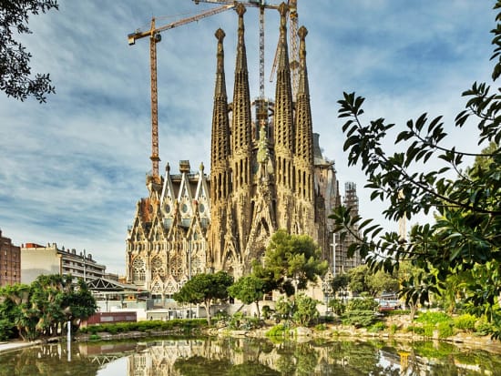 Barcelona 2-Day Combo with Montserrat, Park Guell & Sagrada Familia ...