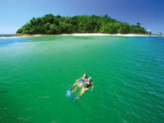 サピ島 シュノーケリングツアー　コナキタバルから1番近いサンゴ礁の海へ ＜BBQビュッフェ昼食付き／日本語ガイド／コタキナバル発＞