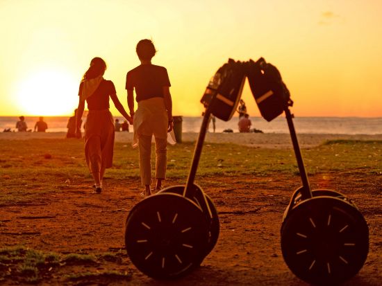 ハワイ島　セグウェイで巡るカイルア・コナ名所散策ツアー！サンセットプランあり＜英語ガイド＞