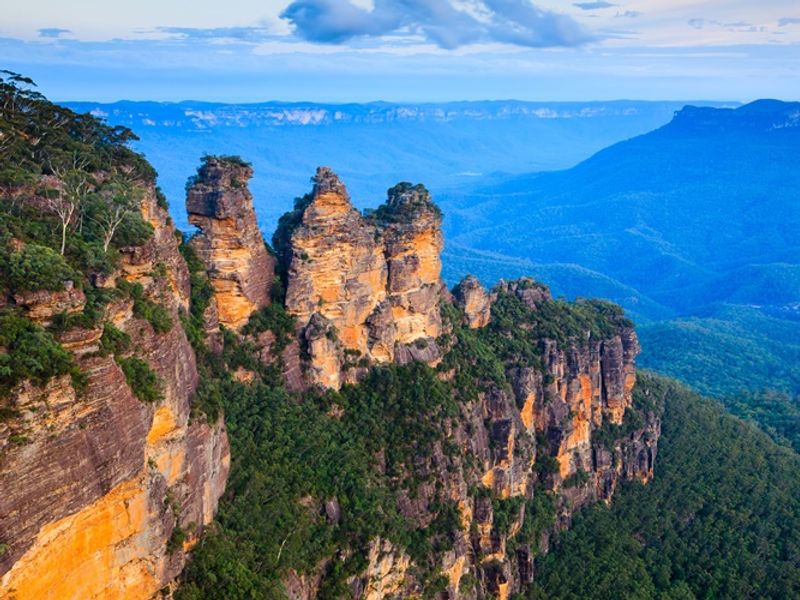 Australia_NSW_Katoomba_Blue_Mountains_shutterstock