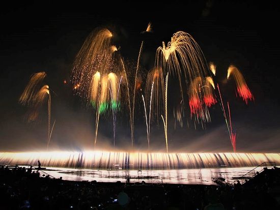 日本最多の4万発の打上花火 諏訪湖湖上祭花火大会 花火大会の名所 諏訪湖 で鑑賞する選べる観覧席 8月15日 東京発 By 平成エンタープライズ 東京の観光 遊び 体験 レジャー専門予約サイト Veltra ベルトラ 日本最多の4万発の打上花火 諏訪湖湖上祭花火大会 花火大会の名所 諏訪湖 で鑑賞する選べる観覧席 8月15日 東京発 By 平成エンタープライズ 東京の観光 遊び 体験 レジャー専門予約サイト Veltra ベルトラ