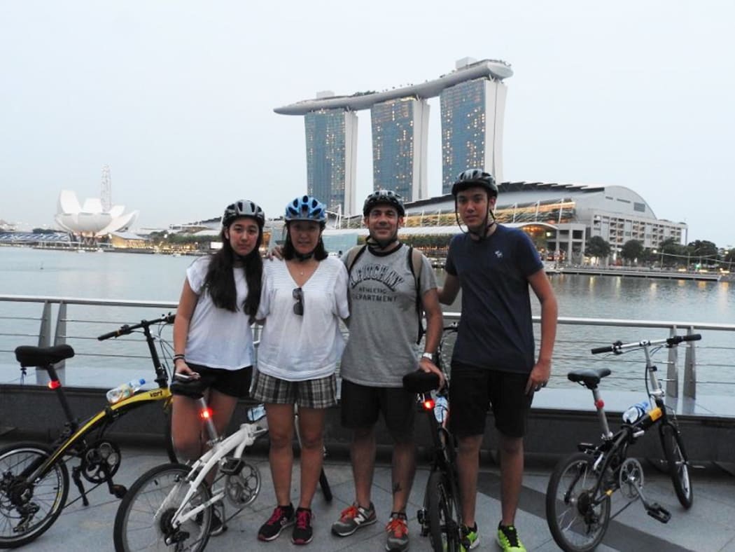 bike tours for singles