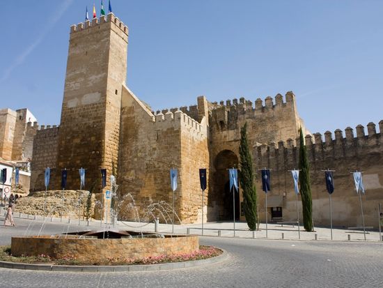 Carmona-Puerta_de_Sevilla-