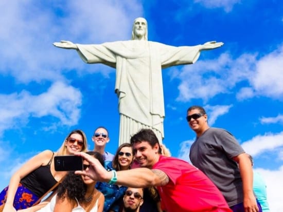 brazil_rio de janeiro_christ the redeemer statue