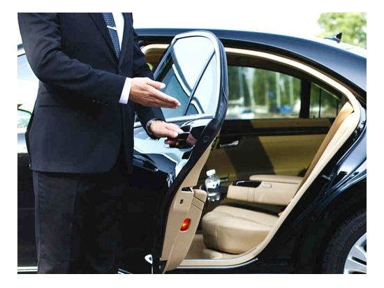 【空港送迎】ロサンゼルス国際空港 ⇔ ダウンタウン周辺 ＜貸切／1～8名／日本語ドライバー＞