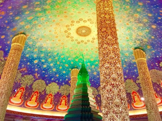 バンコクフォトジェニック観光ツアー　ピンクのガネーシャ＆ワット・パクナム　「ピンクのカオマンガイ」食事券またはバーンパッタイ昼食付きプラン＜午前／日本語ガイド＞