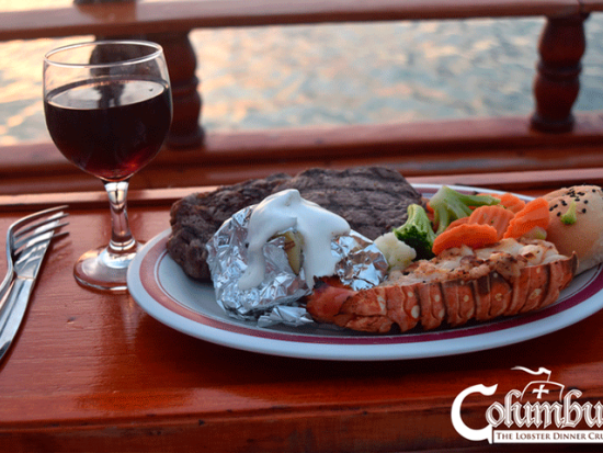 ロマンチックディナークルーズ　コロンブス・ロブスター・ディナークルーズ 　夕日や夜景と生演奏を味わう大人のクルーズ！＜飲み放題／カンクン発＞