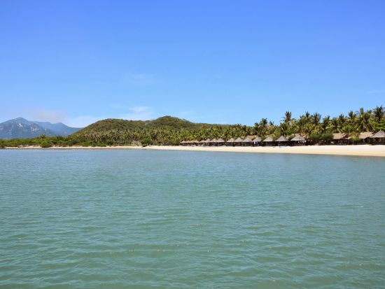 ニャチャン1泊2日ツアー＜貸切／航空券＆ホテル＆食事付プラン／日本語ガイド／ホーチミン発＞