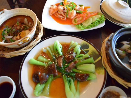 ニャチャン1泊2日ツアー＜貸切／航空券＆ホテル＆食事付プラン／日本語ガイド／ホーチミン発＞