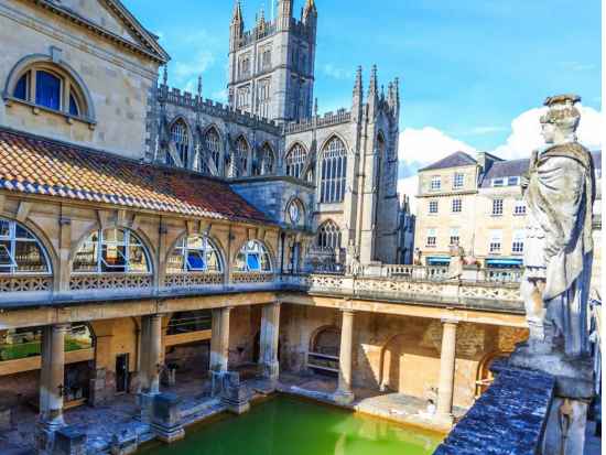 世界遺産ストーンヘンジ＋世界遺産バース＋ウィンザー城 日帰りツアー ＜日本語または英語／ロンドン発＞