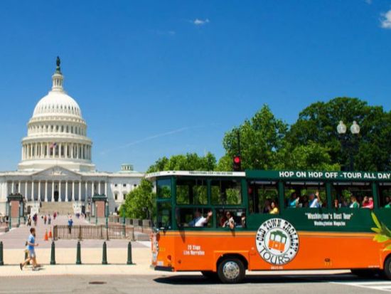 乗り降り自由！歴史ある大都市を巡る　ワシントンD.C.トロリーバスチケット＜日本語地図アプリ付き＞
