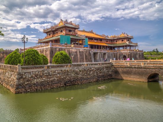 フエ市内　貸切観光ツアー ＜8時間／現地語ドライバー／ダナンまたはホイアン発＞