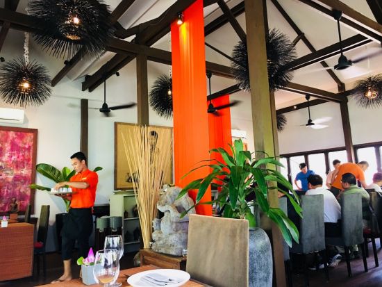 【混載】ベンメリア遺跡ツアー　人気レストラン「チャンレイツリー」でのランチ付　＊トンレサップ湖（夕日）+スパ付プラン有＜午前or1日／ランチ／日本語ガイド付＞