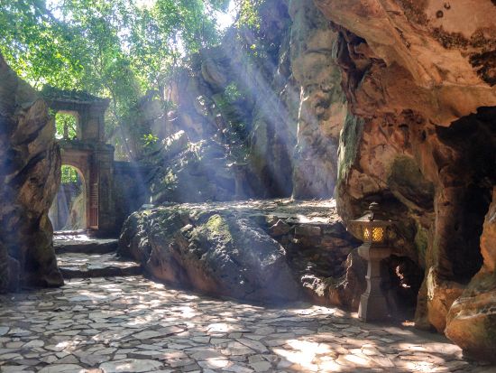 ダナン市内　貸切観光ツアー ＜現地語ドライバー／ダナンまたはホイアン発＞