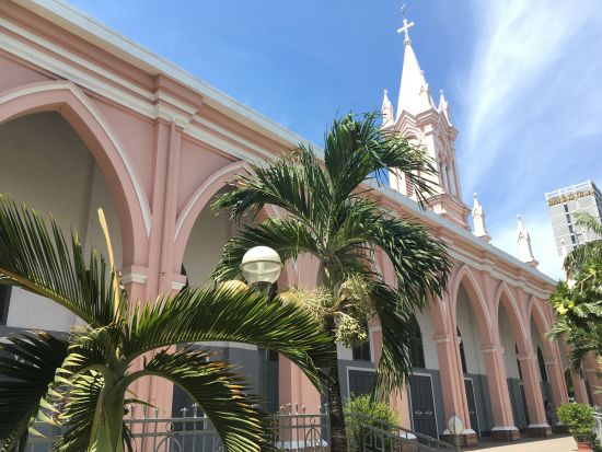ダナン市内　貸切観光ツアー ＜現地語ドライバー／ダナンまたはホイアン発＞